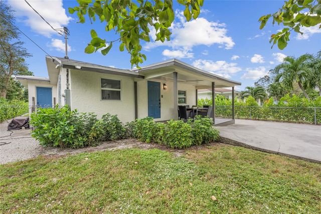6674 4th St, Jupiter, FL 33458