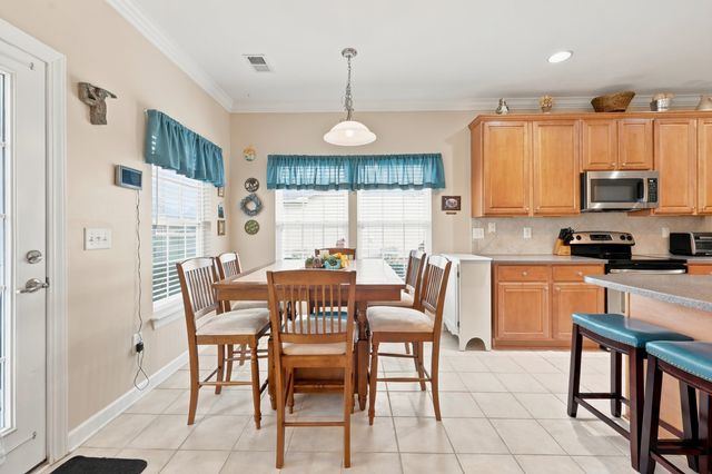 148 Glenmoor Dr., Conway, SC 29526
