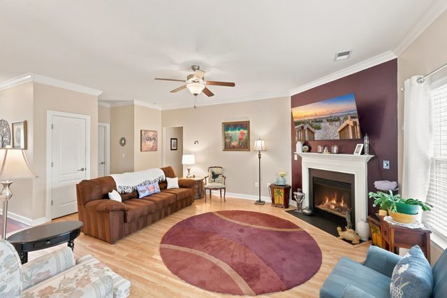 148 Glenmoor Dr., Conway, SC 29526