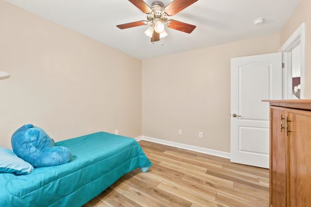 148 Glenmoor Dr., Conway, SC 29526