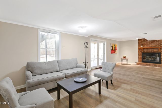 820 Nuttree Place, Raleigh, NC 27606