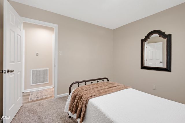 820 Nuttree Place, Raleigh, NC 27606