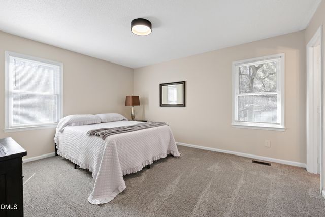 820 Nuttree Place, Raleigh, NC 27606