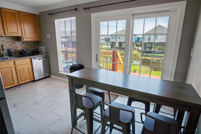 1984 Matt Drive, Crystal Beach, TX 77650