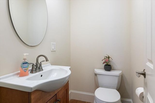 23 Spruce St B, Acton, MA 01720