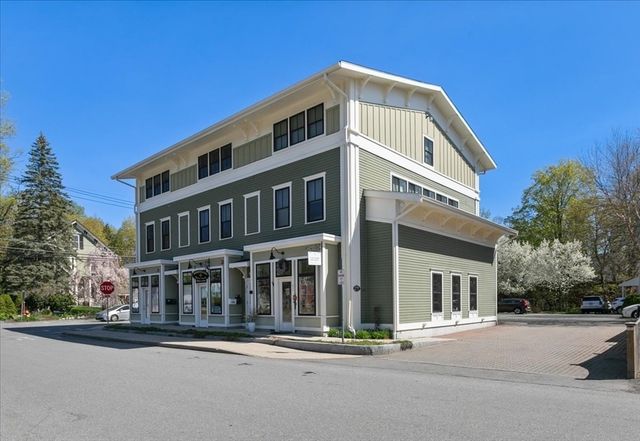 23 Spruce St B, Acton, MA 01720