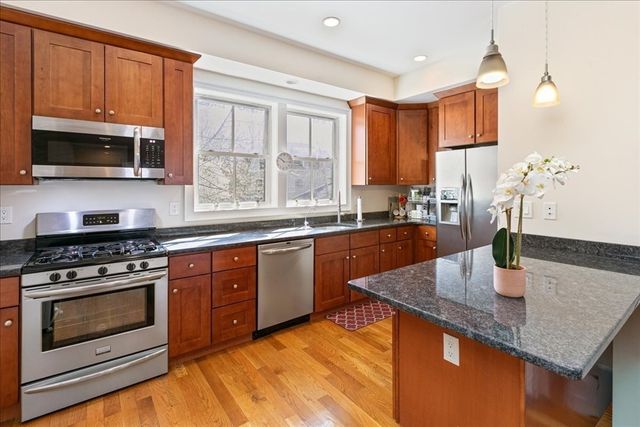 23 Spruce St B, Acton, MA 01720