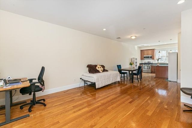 23 Spruce St B, Acton, MA 01720