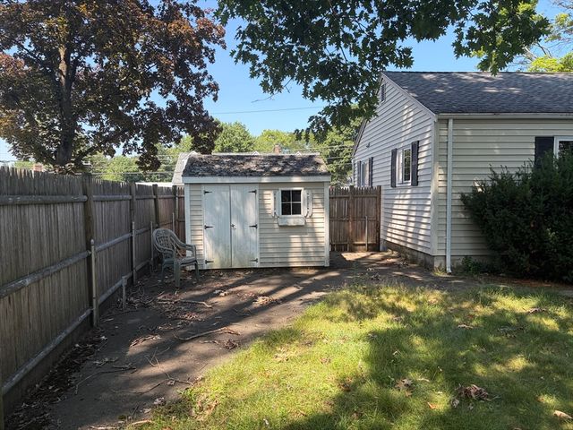 90 Westview Dr., Norwood, MA 02062