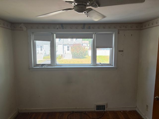 90 Westview Dr., Norwood, MA 02062