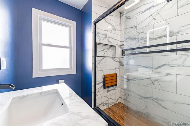 472 Mayflower Avenue, Lincoln Park, MI 48146