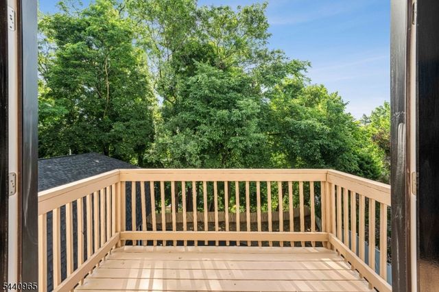 140 Walker Rd, West Orange Twp., NJ 07052