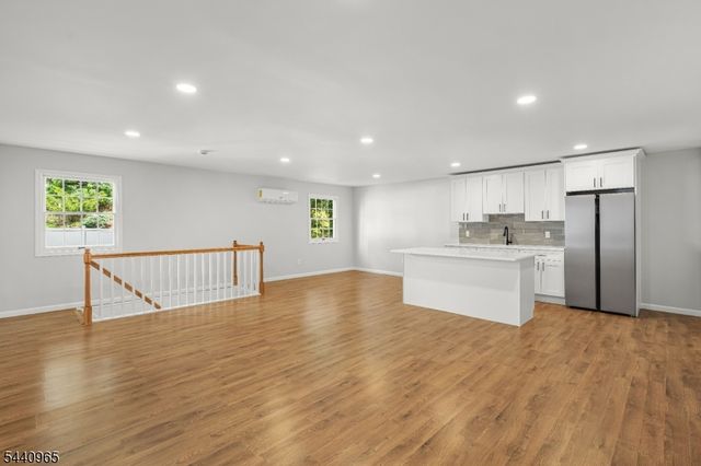 140 Walker Rd, West Orange Twp., NJ 07052