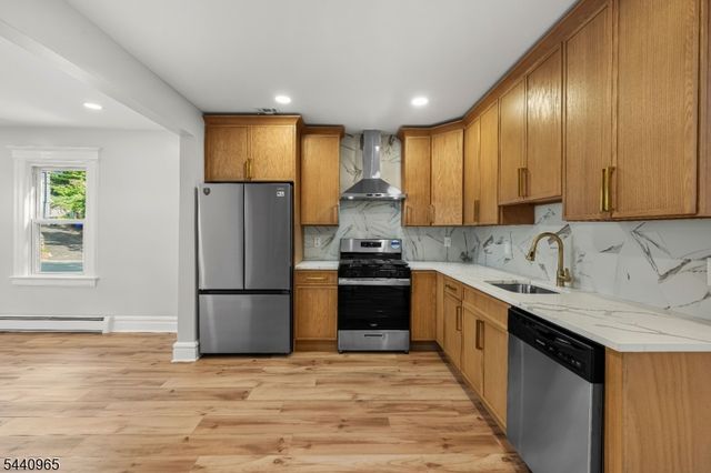 140 Walker Rd, West Orange Twp., NJ 07052