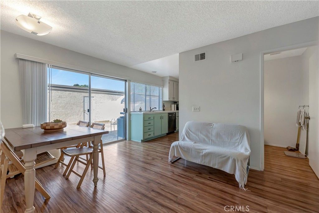 Image 9 of property listing at 14322 Suffolk, Westminster, CA 92683