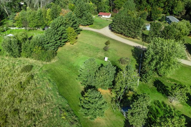 5234 Royal Woods Road, Braham, MN 55006