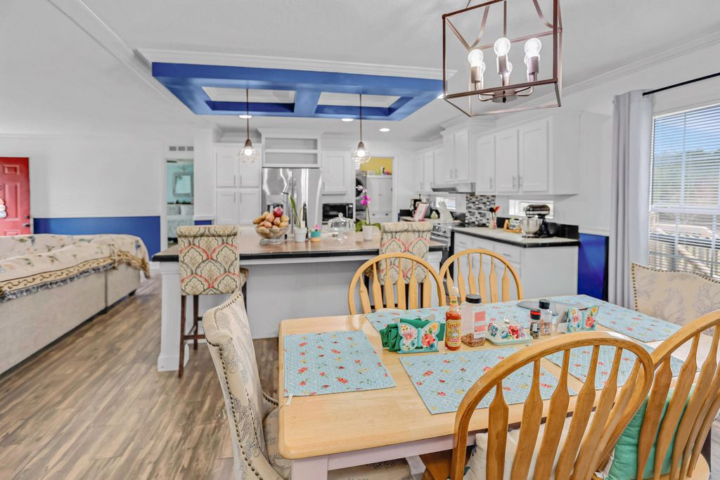 Image 11 of property listing at 1293 Long Acre Drive, Bonneau, SC 29431