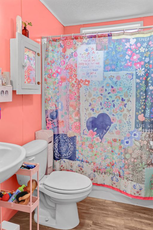 Image 26 of property listing at 1293 Long Acre Drive, Bonneau, SC 29431