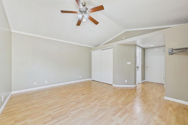 1912 Middelburg Ct, Modesto, CA 95356