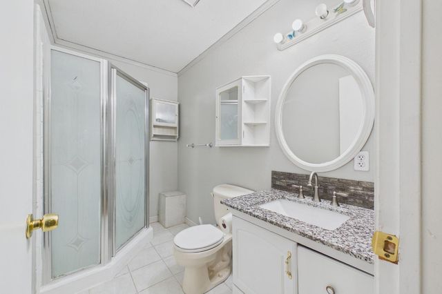 1912 Middelburg Ct, Modesto, CA 95356