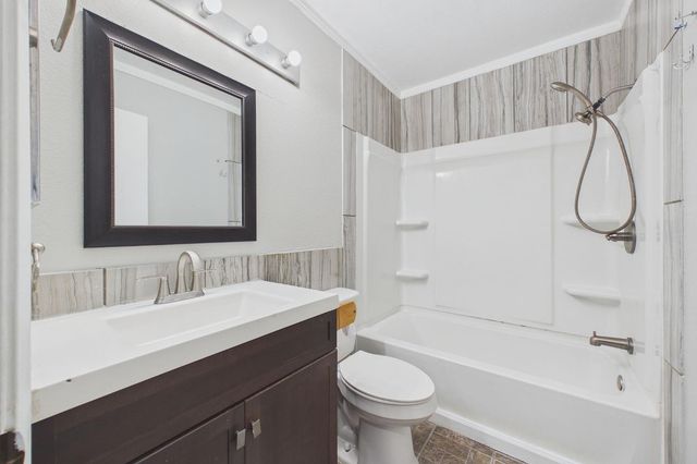 1912 Middelburg Ct, Modesto, CA 95356