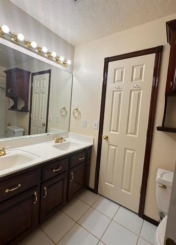1628 SW 129th Street, Oklahoma City, OK 73170