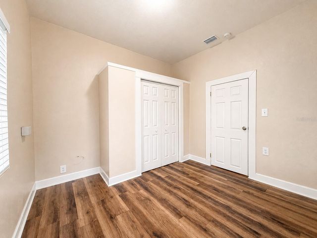 2124 W CHESTNUT STREET, Tampa, FL 33607