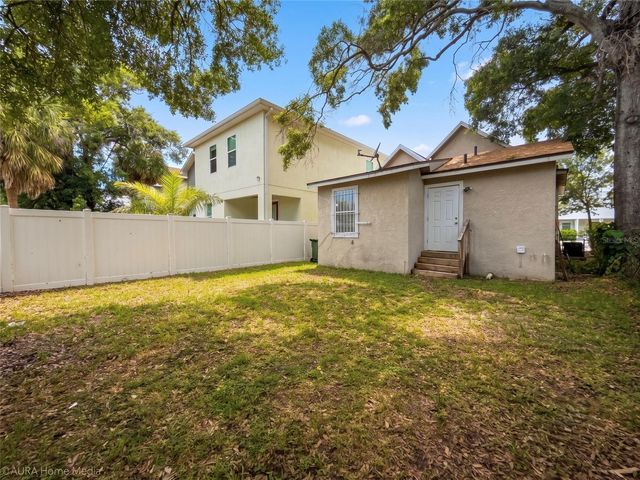 2124 W CHESTNUT STREET, Tampa, FL 33607