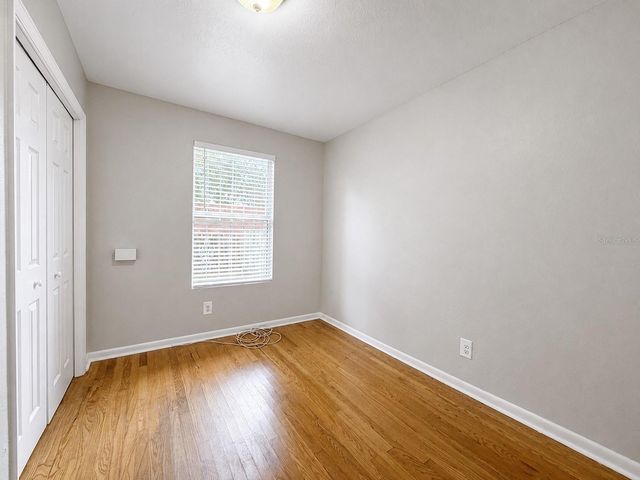 2124 W CHESTNUT STREET, Tampa, FL 33607