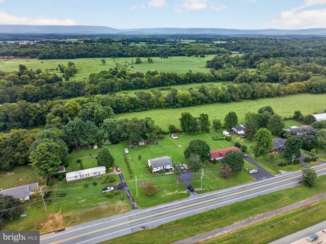 9005 CHARLES TOWN RD, Charles Town, WV 25414