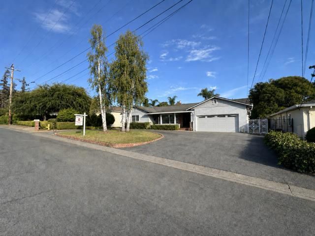 300 Rennie, San Jose, CA 95127