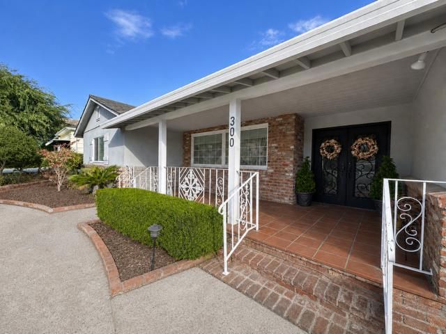 300 Rennie, San Jose, CA 95127