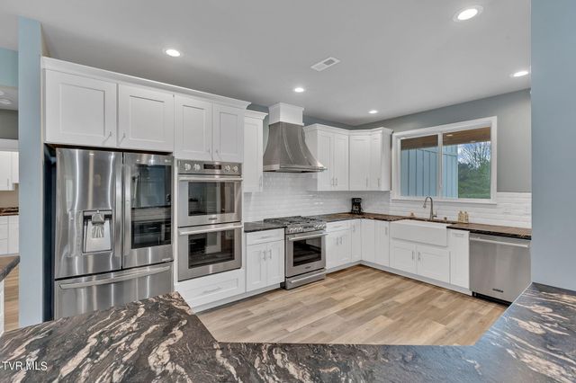 283 Old Island Trail, Kingsport, TN 37664