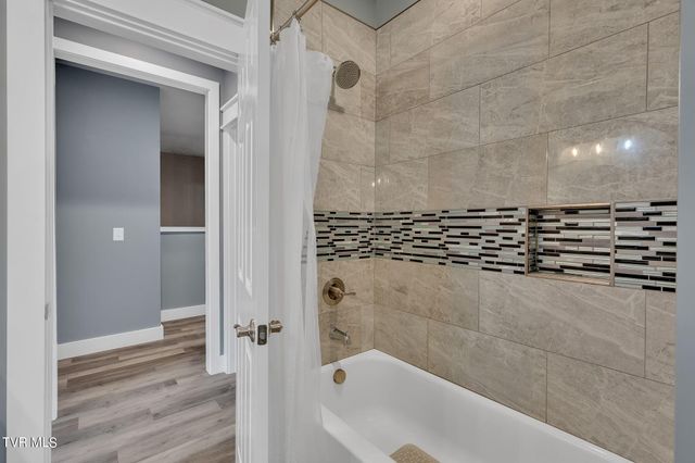 283 Old Island Trail, Kingsport, TN 37664