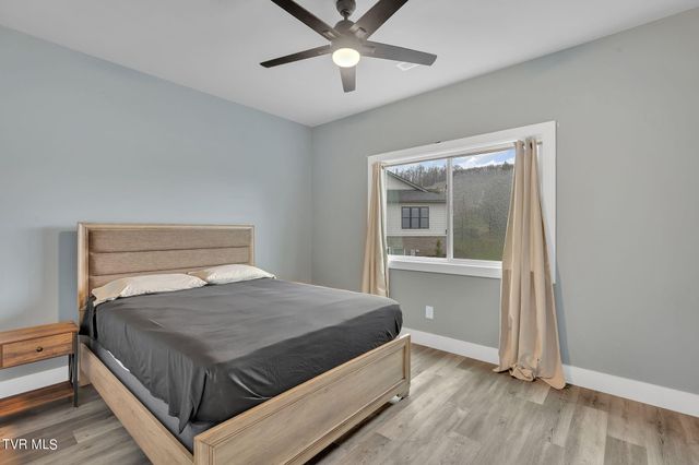 283 Old Island Trail, Kingsport, TN 37664