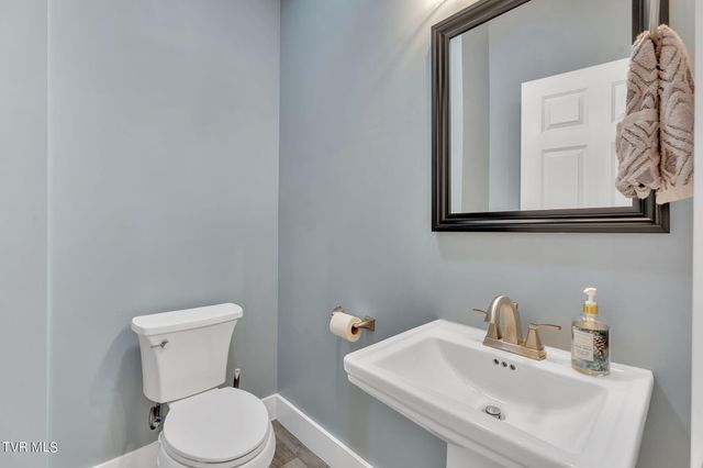 283 Old Island Trail, Kingsport, TN 37664