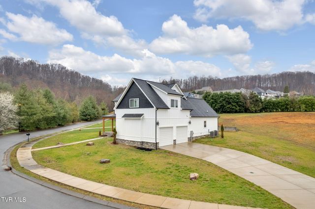 283 Old Island Trail, Kingsport, TN 37664
