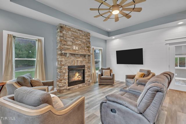 283 Old Island Trail, Kingsport, TN 37664