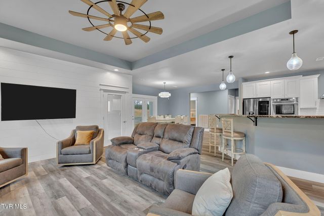 283 Old Island Trail, Kingsport, TN 37664