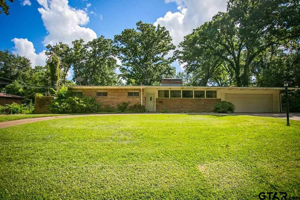 3217 Fernwood, Tyler, TX 75701