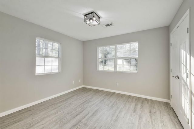 150 Maurine Lane, Cleveland, TX 77328