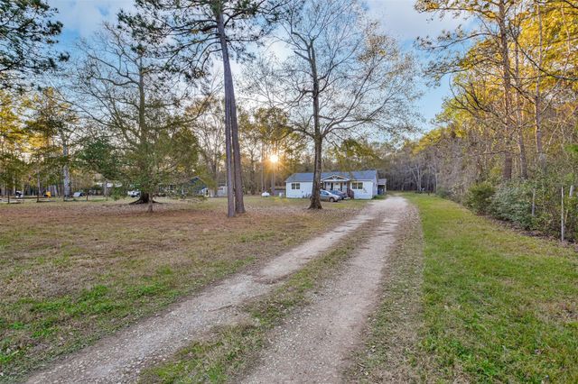 150 Maurine Lane, Cleveland, TX 77328