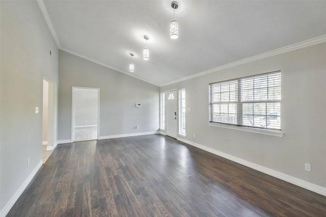 150 Maurine Lane, Cleveland, TX 77328