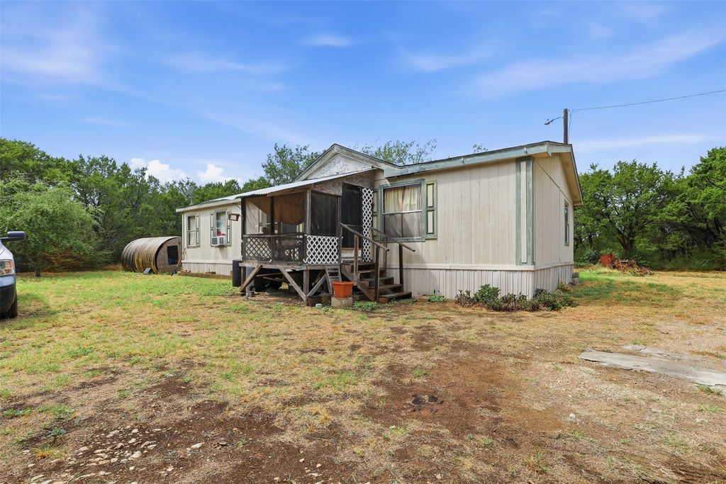 900 Cedar Break Court, Cleburne, TX 76033 — photo 5