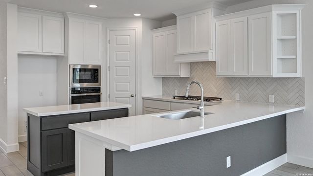 4120 Mountain Ash, San Antonio, TX 78245