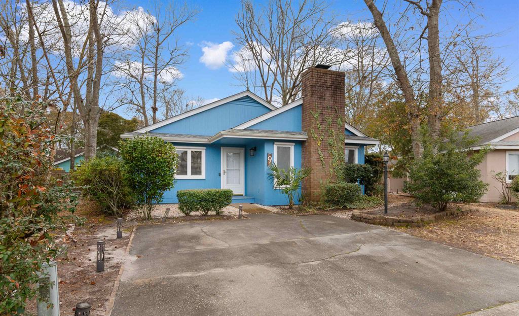 9 Pioneer Ln., Myrtle Beach, SC 29577