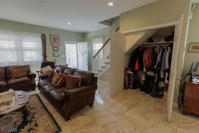 348 Cherry St, Elizabeth City, NJ 07208