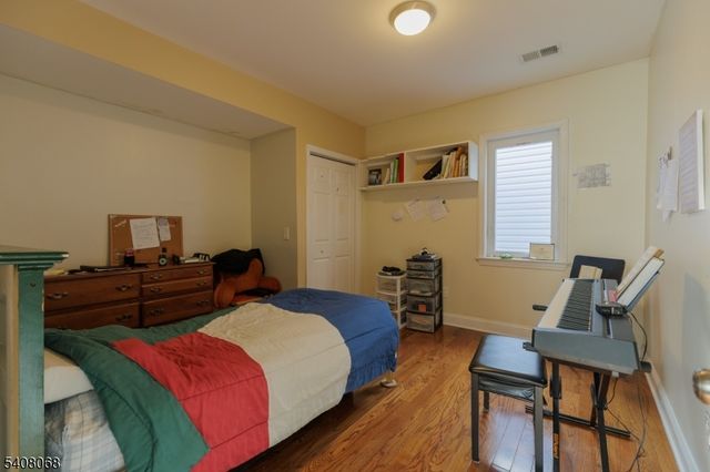 348 Cherry St, Elizabeth City, NJ 07208