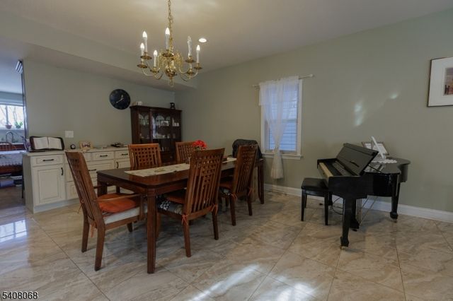 348 Cherry St, Elizabeth City, NJ 07208