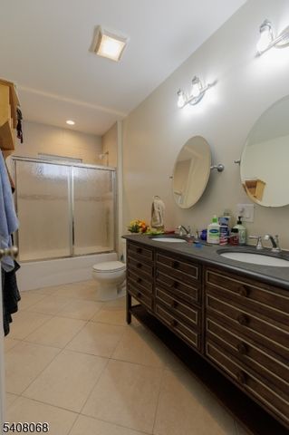 348 Cherry St, Elizabeth City, NJ 07208